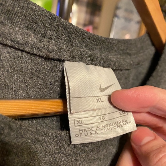 Vintage Nike embroidered checkmark gray tag - Picture 4 of 8